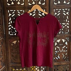 Maroon t-shirt